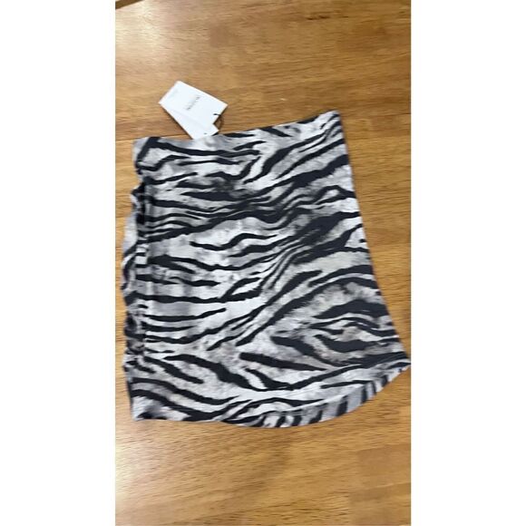 LNA Women's Zebra Print Ruched Side Ribbed Mini Skirt Gray Size Small NWT P1-212 - Picture 10 of 12
